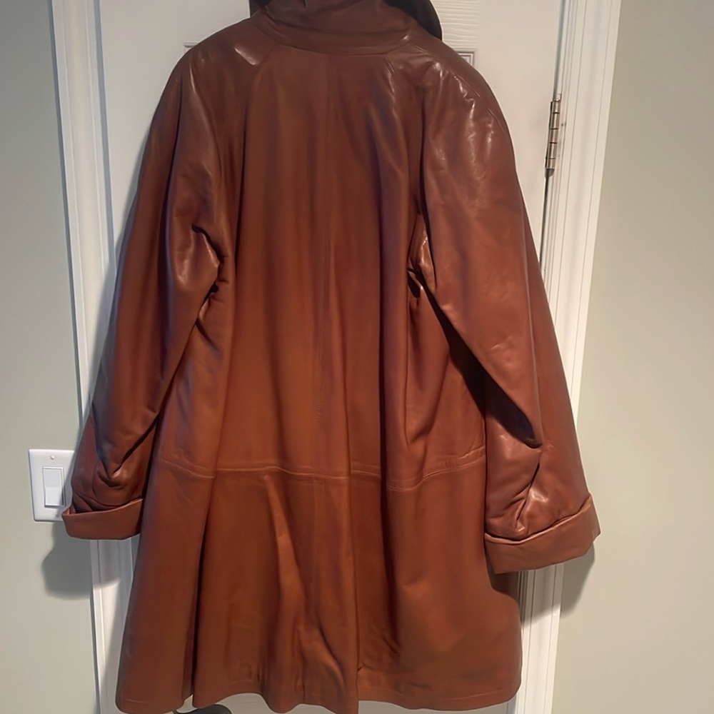 Italian buttery soft custom made coat size 44- approx 10-12 - Picture 2 of 15